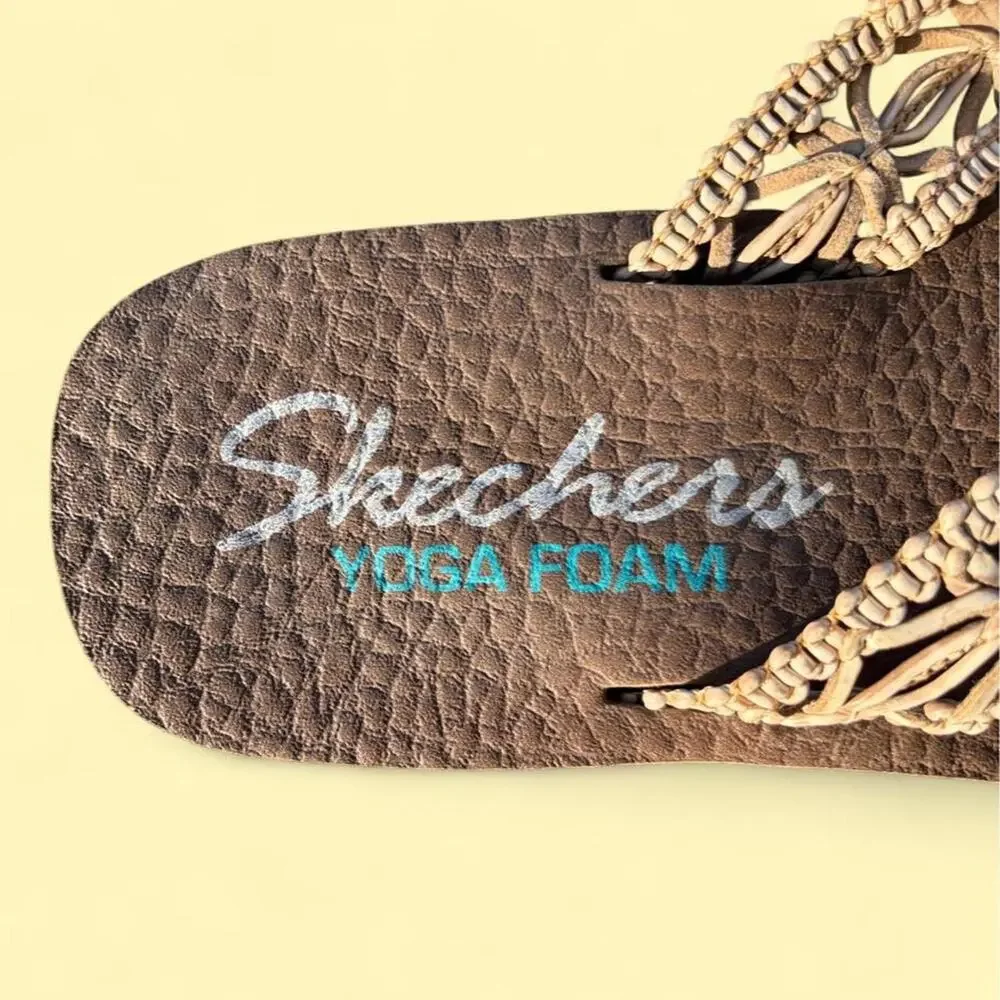 Ultra comfy skechers yoga foam flip